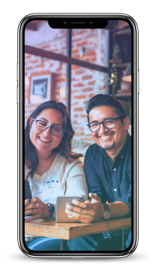 Celular con banner de WoopApp